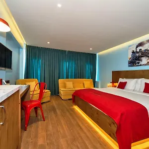 Hotel Taksim Nis - Istiklal Street