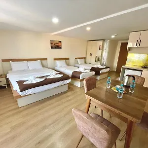 Comfort Nevvaz Suit Taksim *** Стамбул