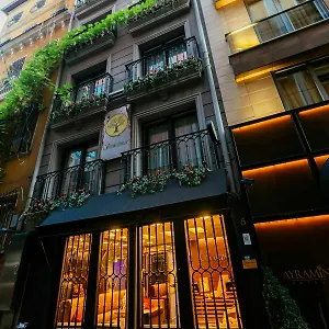 Hotel Sometimes Taksim