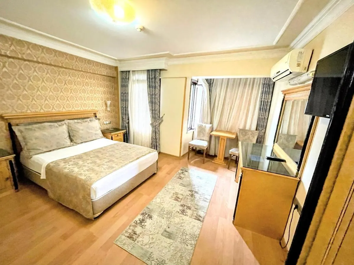 Taksim Grand Papirues Hotel